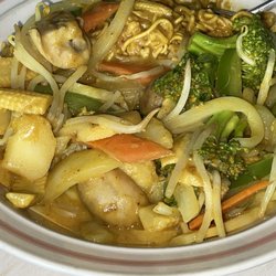 Gaze Newtownards - Satay veg noodles