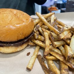 Ida’s Sandwich Shop - Delicious Smashburger and Fresh Cut Fries
