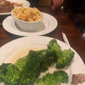 LongHorn Steakhouse - Broccoli and Mac n cheese - Steakhouses Near Me - Jonesboro, Arkansas LongHorn Steakhouse - Broccoli and Mac n cheese - Steakhouses Near Me - Jonesboro, Arkansas