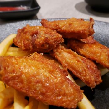 The Point Eatery - Happy hour chicken wings with fries - Asian Fusion Near Me - Richmond Hill, Ontario