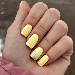The Nail Boxx - Shellac gel nails Done by Kristen