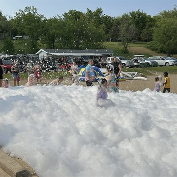 Lake Louise Camping Resort - Foam parties on the beach. - Resorts Near Me - Byron, Illinois