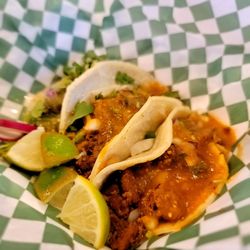 Lola's Kitchen - Tacos