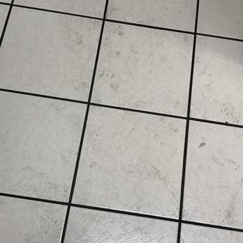 Pho Tre Bien - Female restroom floor. - Vietnamese Near Me - El Paso, Texas
