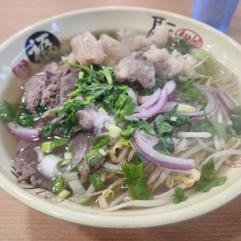 Noodle Pot - Stewed Beef and Tendon Noodle Soup - Chinese Near Me - Las Vegas, Nevada