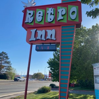 The Retro Inn - Front sign - Hotels Near Me - Cortez, Colorado The Retro Inn - Front sign - Hotels Near Me - Cortez, Colorado