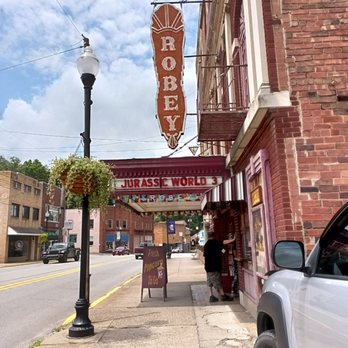Robey Theatre - Cinema Near Me - Spencer, West Virginia Robey Theatre - Cinema Near Me - Spencer, West Virginia