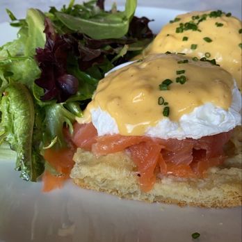 H Cafe - Eggs Benedict - Breakfast & Brunch Near Me - Los Angeles, California