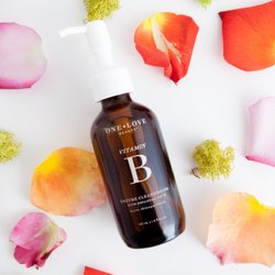 The Nature of Beauty - One Love Organic's Vitamin B Cleansing Oil features papaya enzymes that exfoliate & soften, & Vit. B to tone & detoxify. It's a staff fav!