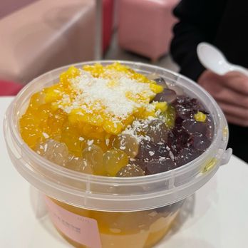 Chewie & Mellow - Tropical Mango Bowl - Desserts Near Me - Irvine, California