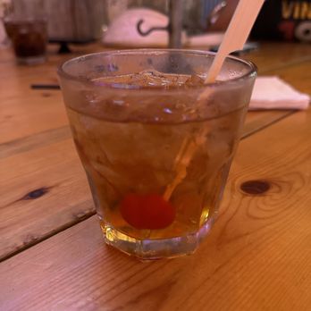 Cerveza Jack's - Old fashioned - Bars Near Me - Nashville, Tennessee