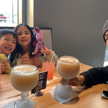 Bonchon Midtown Houston - 2 Spindletap hazy ipa with 2 lemonades for the kiddos - Korean Near Me - Houston, Texas Bonchon Midtown Houston - 2 Spindletap hazy ipa with 2 lemonades for the kiddos - Korean Near Me - Houston, Texas