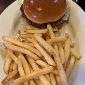 Marie Callender's Restaurant & Bakery - Marie's Burger - Bakeries Near Me - Riverside, California Marie Callender's Restaurant & Bakery - Marie's Burger - Bakeries Near Me - Riverside, California