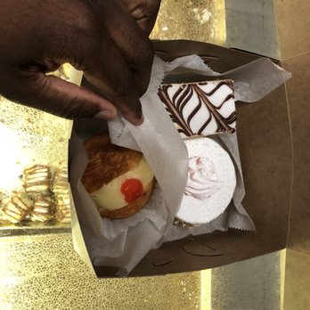 La Deliziosa - Bakeries Near Me - Poughkeepsie, New York