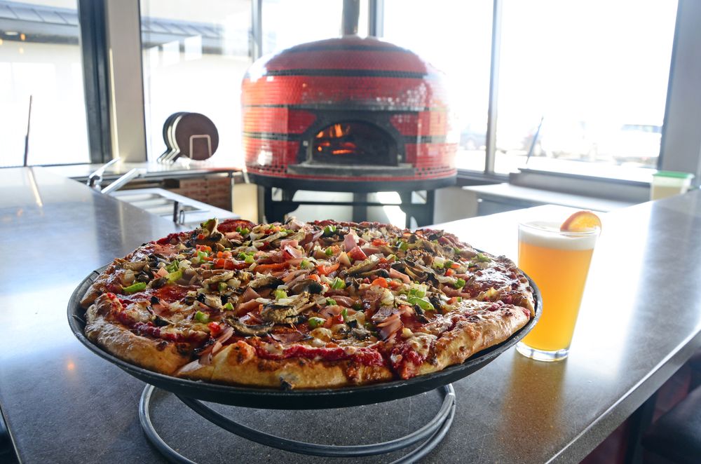 Wagon Wheel American Grill Logo