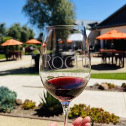Roche Winery & Vineyards