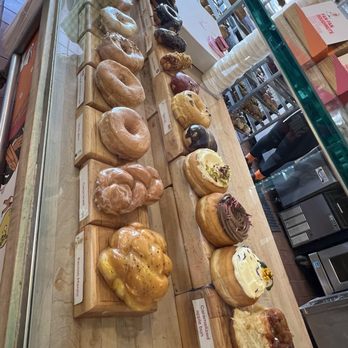 Fan-Fan Doughnuts - Donuts Near Me - Brooklyn, New York Fan-Fan Doughnuts - Donuts Near Me - Brooklyn, New York