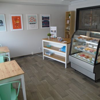 Nikkolette's Macarons - Front lobby with cookie display. - Desserts Near Me - Plymouth, Minnesota