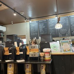 Bearaboo Coffee Escape - Counter