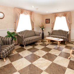 Touchpoints at Chestnut - Short term unit, family/resident lounge.