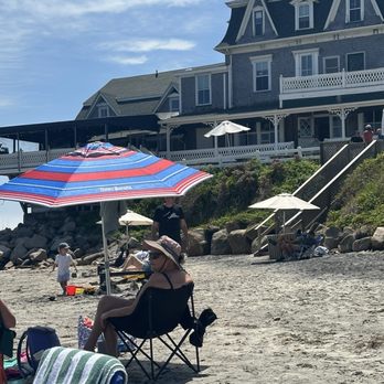 Block Island Beach House - They gave stacks of lounge chairs and umbrellas. - Hotels Near Me - New Shoreham, Rhode Island