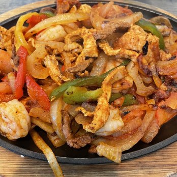 Two Compadres Taqueria Bar & Grill - Texas fajitas (shrimp, chicken, and steak) - Mexican Near Me - Midlothian, Virginia