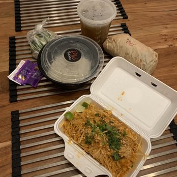 Pho VietStar - Pad Thai $14 pho $14 banh mi $9.5 - Vietnamese Near Me - Aurora, Ontario