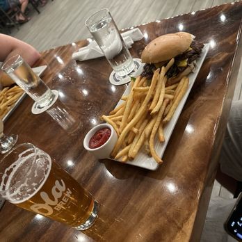 Ola Brew - Hilo - Ola burger fully loaded!!! Fries included! Amazing and so fast service! - Brewpubs Near Me - Hilo, Hawaii