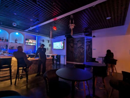 Skyvibe Restaurant and Lounge by null