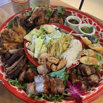 Na Nah Thong - Chicken platter - Thai Near Me - Fresno, California Na Nah Thong - Chicken platter - Thai Near Me - Fresno, California