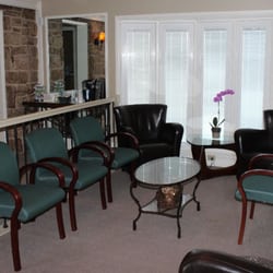 Wesley R. Davis, DDS - Reception area