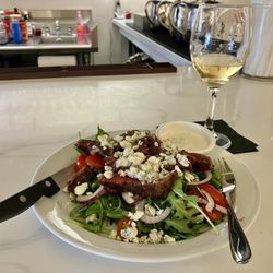 Cafe Des Artistes - Today's "Off-Menu" Filet Mignon Salad