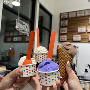 Scoops On Tap - butterbeer, ube, and dutch chocolate ice cream - Ice Cream & Frozen Yogurt Near Me - Covina, California Scoops On Tap - butterbeer, ube, and dutch chocolate ice cream - Ice Cream & Frozen Yogurt Near Me - Covina, California