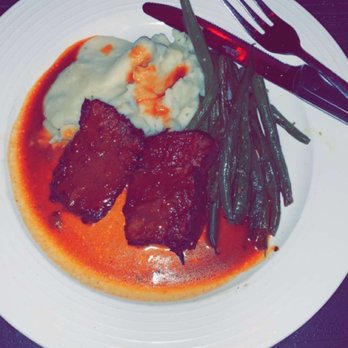 Brazen Head - Beef short ribs, mashed potatoes, and green beans. - Steakhouses Near Me - San Francisco, California Brazen Head - Beef short ribs, mashed potatoes, and green beans. - Steakhouses Near Me - San Francisco, California