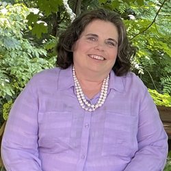 The Lion's Lamb Family Therapy - Vickie Starkey is a native. She has spent most of her life serving the people of East TN.
