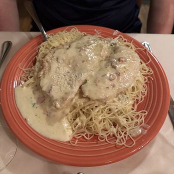 Ye Olde Centerton Inn - Chicken Carbonara- Angel Hair, Scallions, Bacon, Garlic, Cheese, Cream - New American Near Me - Pittsgrove, New Jersey