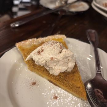 Teddy’s Restaurant & Bar - American Near Me - Austin, Texas