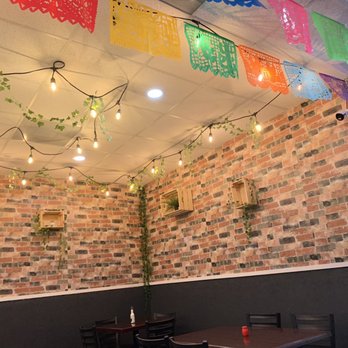 No manches que rico - Inside - Tacos Near Me - Miami, Florida No manches que rico - Inside - Tacos Near Me - Miami, Florida