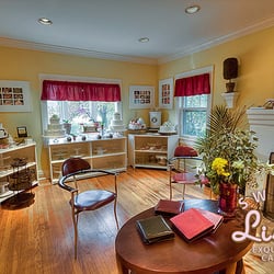 Sweet Lisa's Exquisite Cakes
