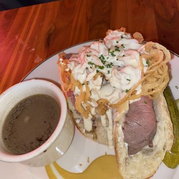Maison Pickle - Deluxe French Dip - Cocktail Bars Near Me - New York, New York Maison Pickle - Deluxe French Dip - Cocktail Bars Near Me - New York, New York