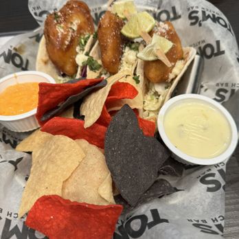 Tom's Watch Bar - Fish Tacos - Sports Bars Near Me - Houston, Texas