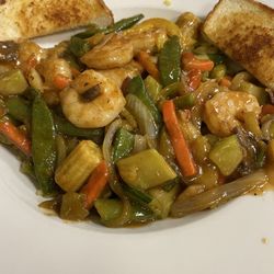 Round Table - Shrimp stir fry