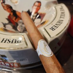 Fair Oaks Cigar Lounge