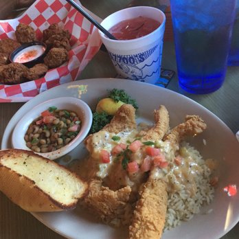 Razzoo's Cajun Cafe - Cajun/Creole Near Me - Cedar Hill, Texas
