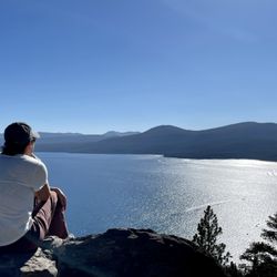 Stateline Lookout Trail - Taking in the view
