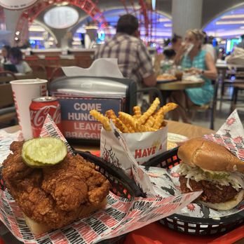 Howlin’ Ray’s - chicken tender, fries, chicken sandwich - Southern Near Me - Las Vegas, Nevada