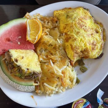 Hannah And Nate's - Green chili and bacon omelette - Cafes Near Me - Corrales, New Mexico