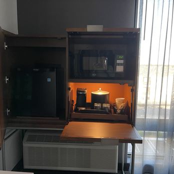 Courtyard by Marriott - Room detail - Hotels Near Me - Modesto, California