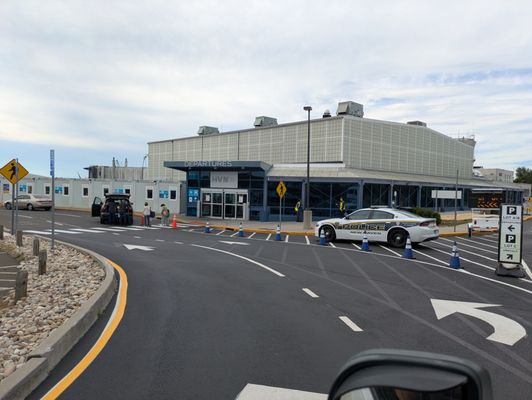 Tweed New Haven Airport by null