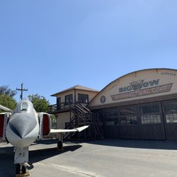 Santa Maria Museum of Flight - Main hangar with the souvenir shop and first exhibit.